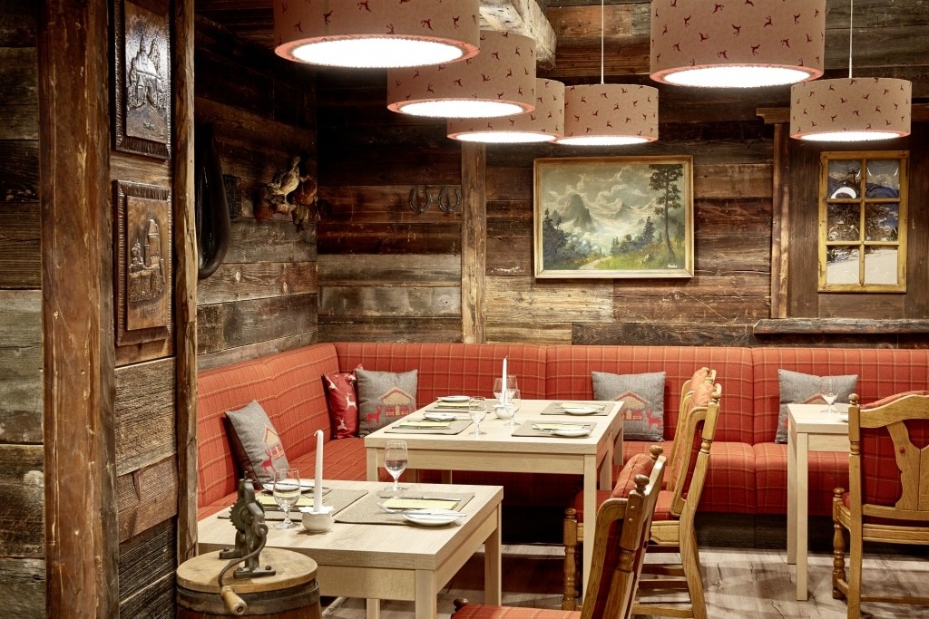 Restaurant am Katschberg mit Sonnenterrasse - Das Alp.IN im Alpenhaus Katschberg